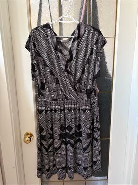 Maurices Black and White Geo-Print Midi Dress